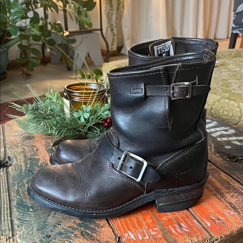 Frye Veronica Dark Brown Boots